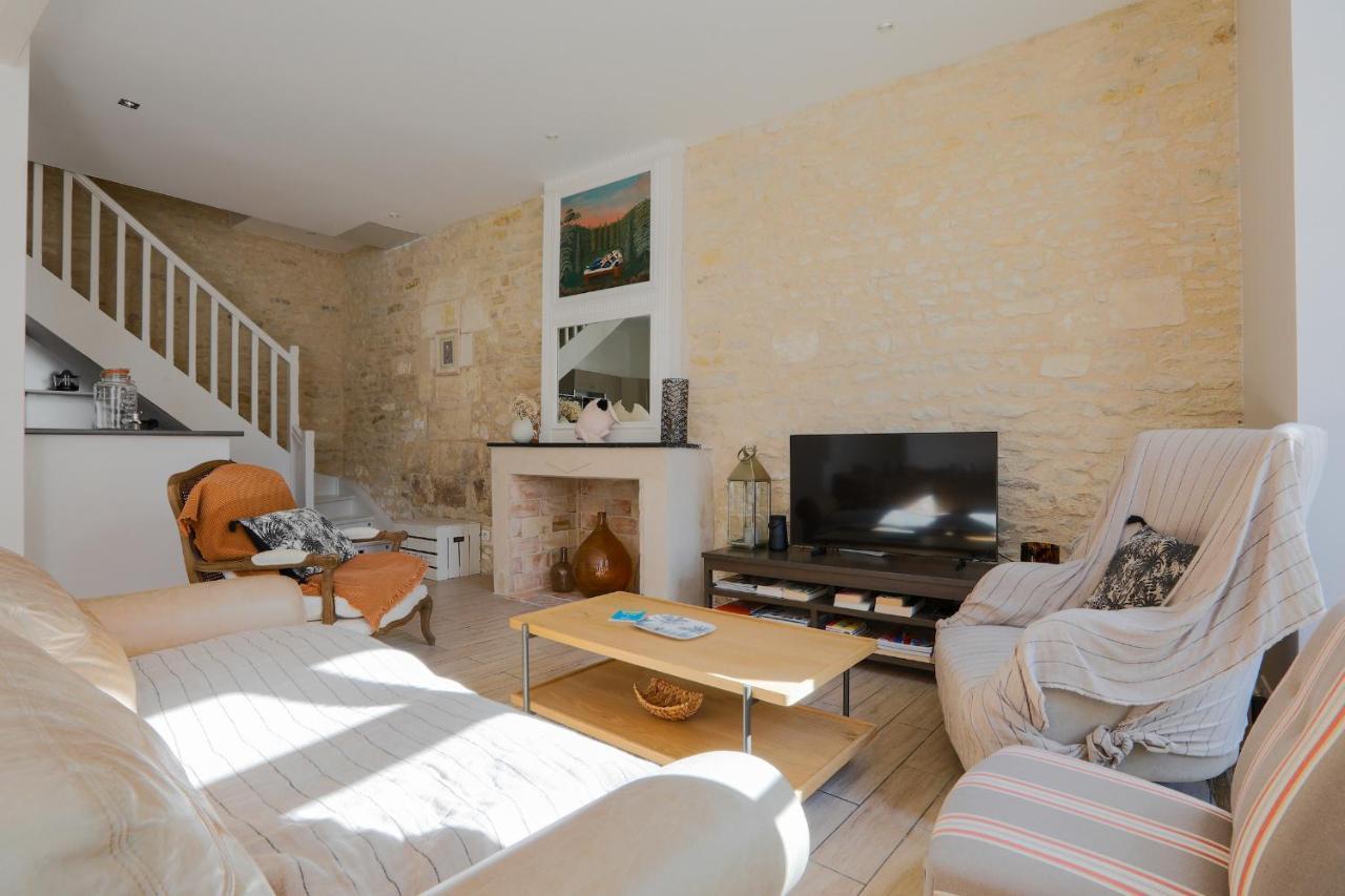 Duplex Joliment Decore Et Sa Cour Ensoleillee Saint-Martin-de-Ré Zewnętrze zdjęcie