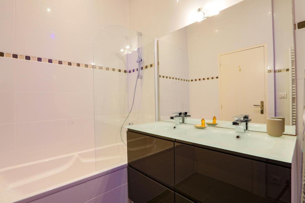 Duplex Joliment Decore Et Sa Cour Ensoleillee Saint-Martin-de-Ré Zewnętrze zdjęcie