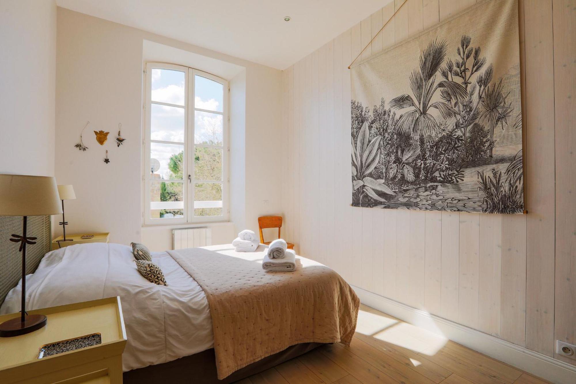 Duplex Joliment Decore Et Sa Cour Ensoleillee Saint-Martin-de-Ré Zewnętrze zdjęcie