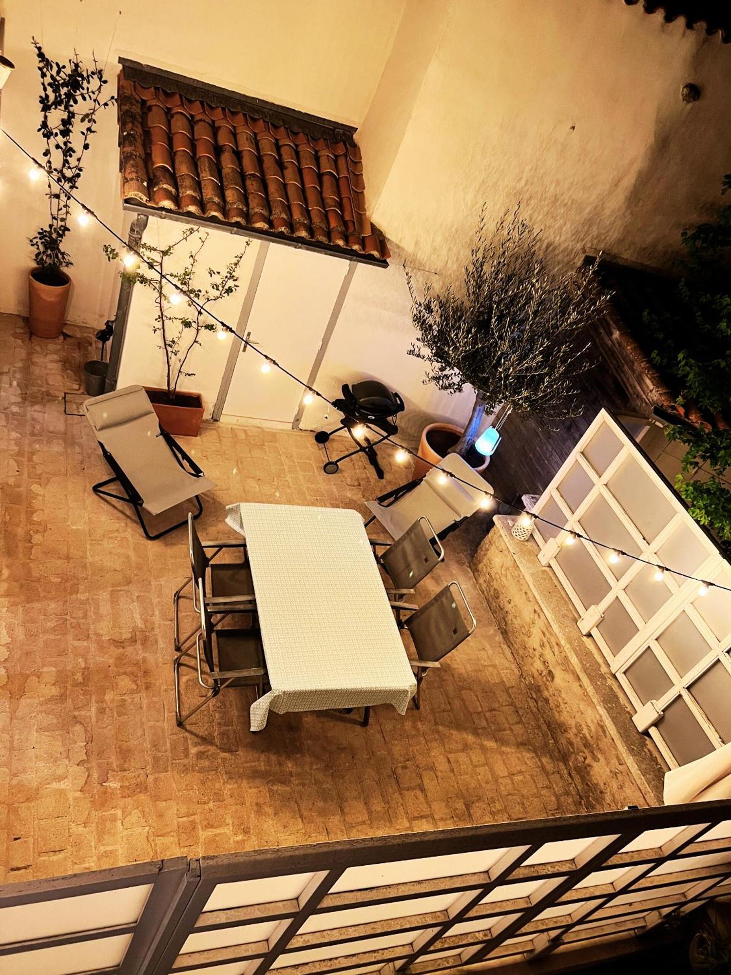 Duplex Joliment Decore Et Sa Cour Ensoleillee Saint-Martin-de-Ré Zewnętrze zdjęcie