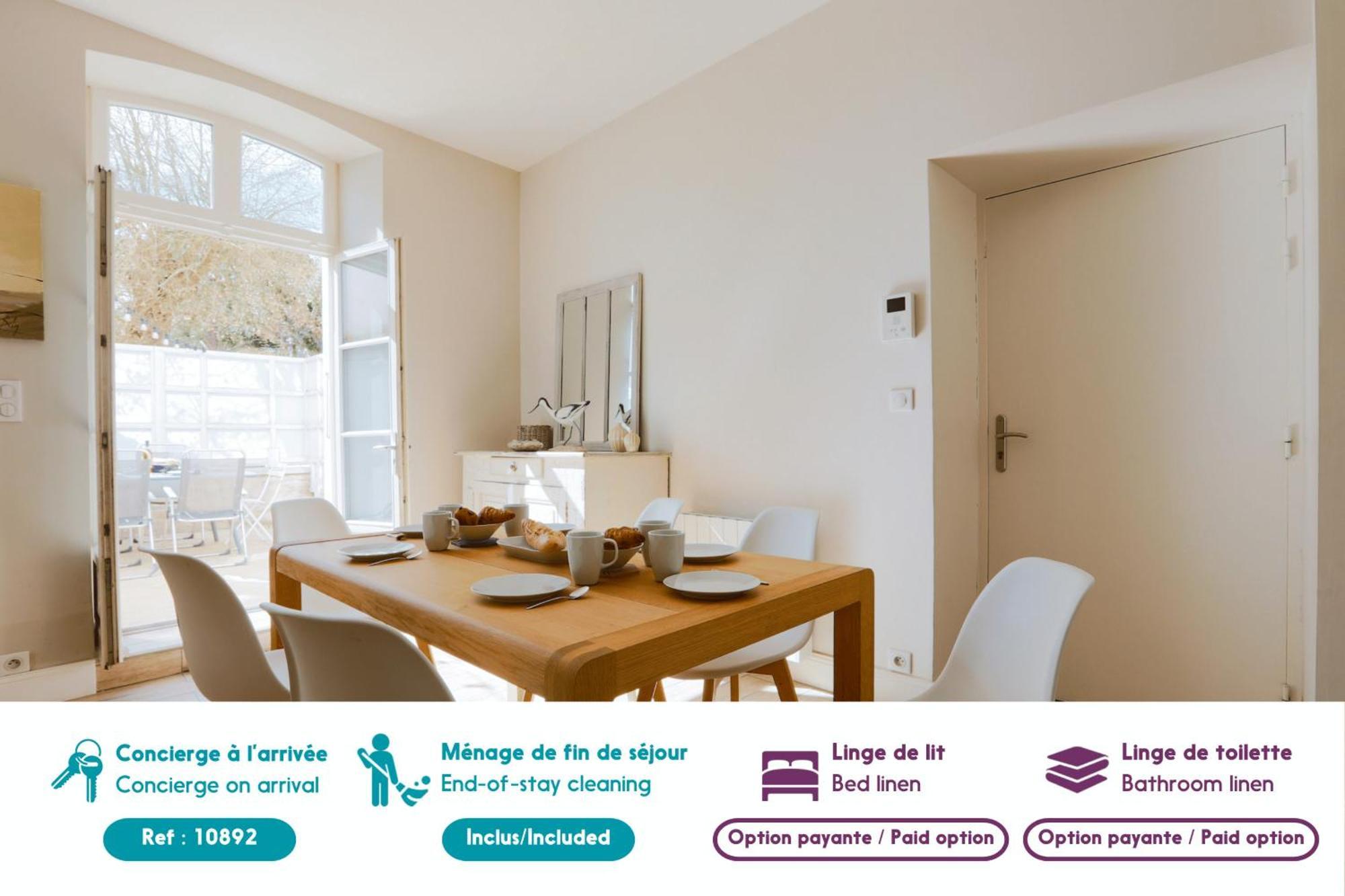 Duplex Joliment Decore Et Sa Cour Ensoleillee Saint-Martin-de-Ré Zewnętrze zdjęcie